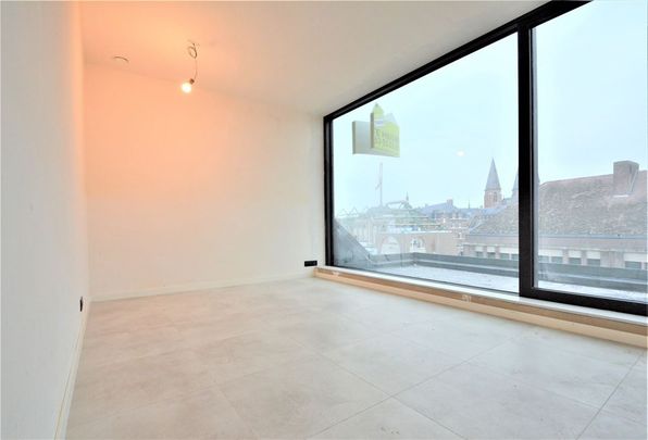 Uitzonderlijk nieuwbouw duplex appartement in hartje centrum Dendermonde - Photo 1