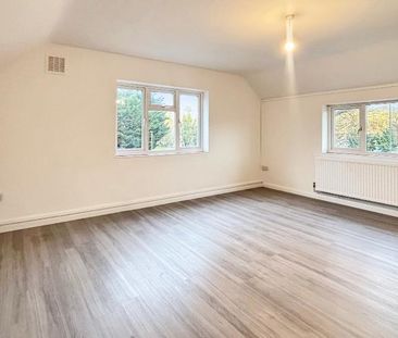 3 bedroom flat to rent - Photo 1