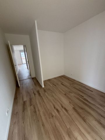 Location Appartement 3 pièces 68m² - Photo 3