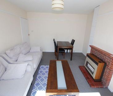 4 bedroom semi-detached house to rent - Photo 1