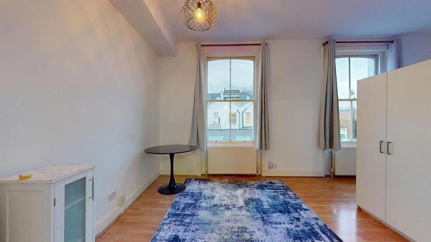 Studio to rent - Photo 1