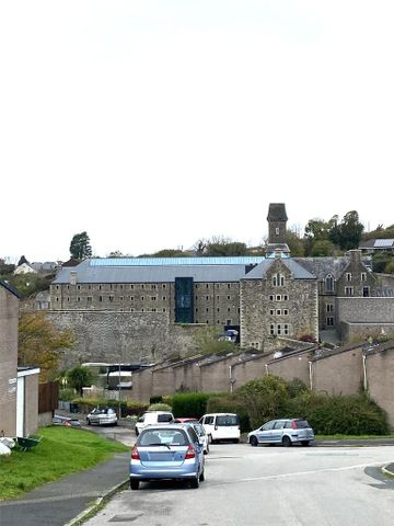 3 bedroom terraced house to rent - Photo 2