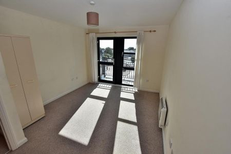 2 bedroom flat to rent - Photo 4