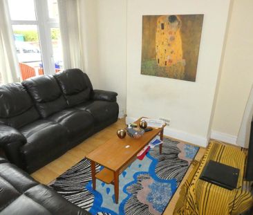 5 bedroom semi-detached house to rent - Photo 1