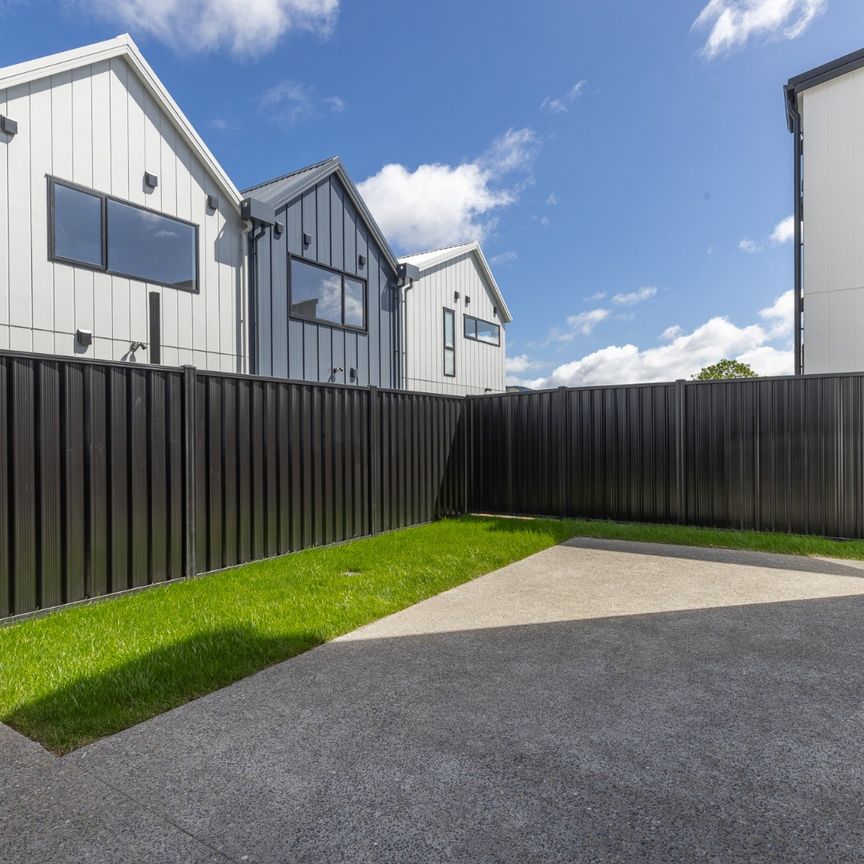 Wallaceville Living - Photo 1