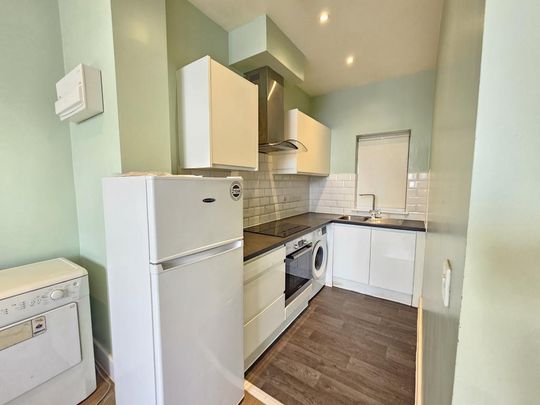 2 bedroom flat to rent - Photo 1
