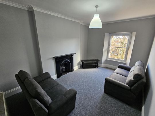 Hanbury Road, Clifton - Photo 1