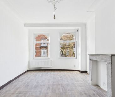 Appartement te huur in Schaarbeek voor € 970 met 1 slaapkamer - Photo 3
