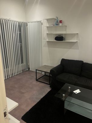 Södra Gårdens Väg, Örebro - Photo 1