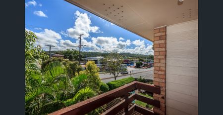 Spacious Townhouse in the Perfect Location - Photo 3