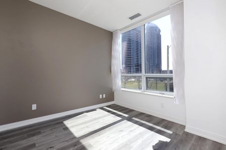 For Lease - 275 Village Green Square Unit# 216, Toronto, Ontario - Photo 3