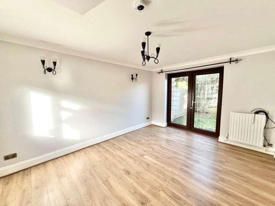 Britannia Road, Brentwood, CM14 - Photo 1