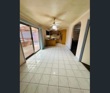 Neat 3 Bedroom Home - Photo 3