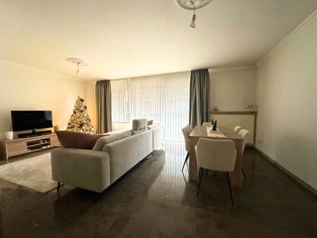 Gelijkvloers app met 2 slaapkamers, 2 terrassen en garage - Foto 5