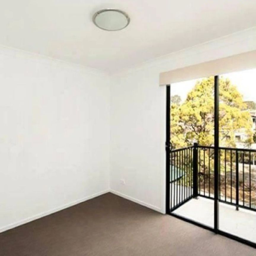 Unit 4/119 Jones Road, Carina Heights. - Photo 1