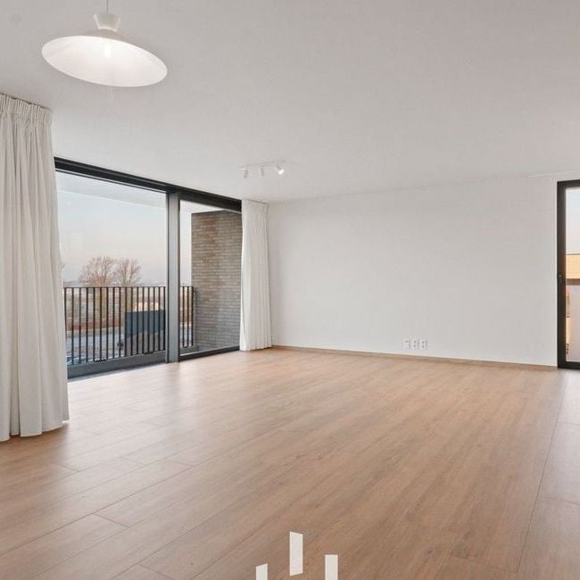 Appartement te huur in Veurne voor € 950 met 2 slaapkamers - Photo 1