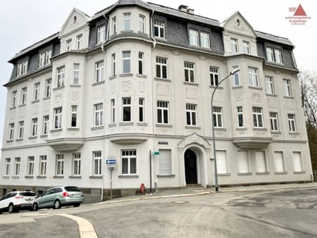 Großzügige 2-Raum-Wohnung in zentrumsnaher Lage von Annaberg mit Einbauküche und PKW-Stellplatz! - Photo 4