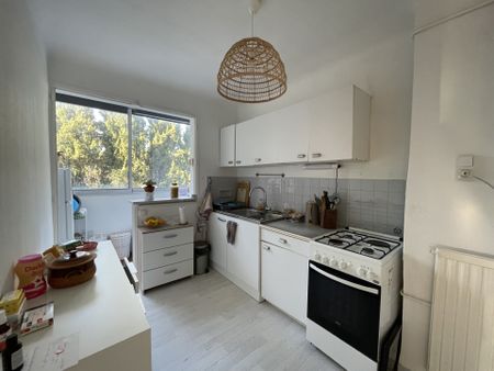 Location Appartement 2 pièces 44m² LA CIOTAT 13600 - Photo 3