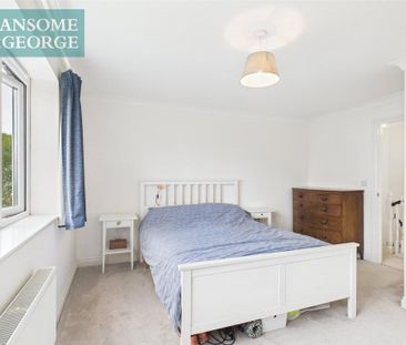 4 bedroom semi-detached house to rent - Photo 5