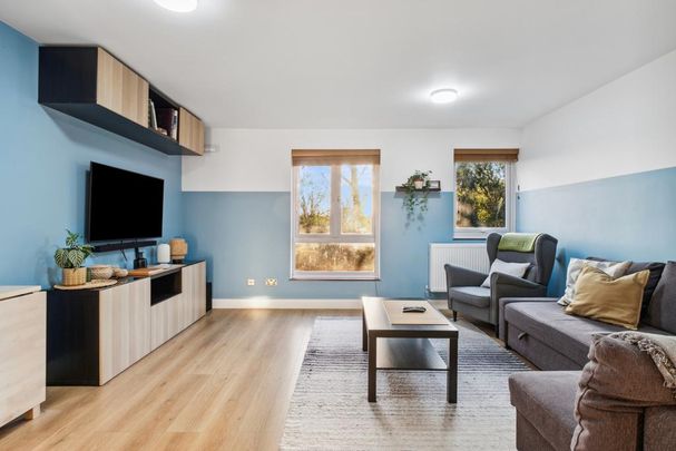 2 bedroom flat to rent - Photo 1