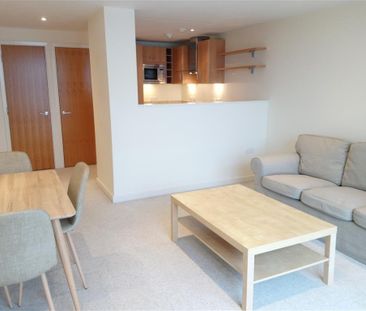 Beckhampton Street, SWINDON - Photo 1