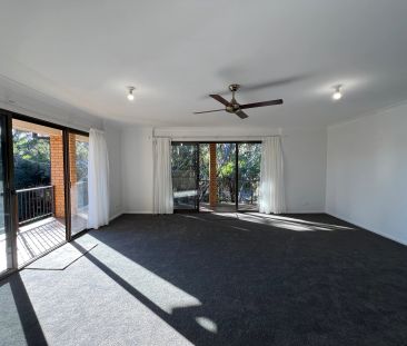 Three Bedroom Apartment in The Entrance North - Photo 4