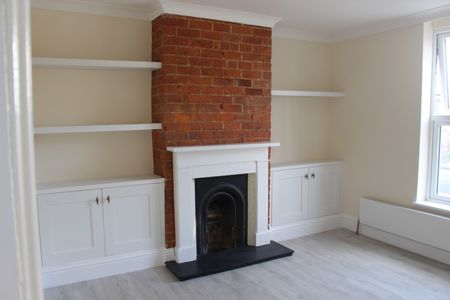 2 Bed End Terrace, Eldon Terrace, RG1 - Photo 2