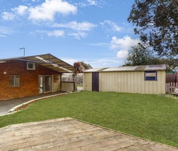 9 Rowen Court Cranbourne North VIC - Photo 1