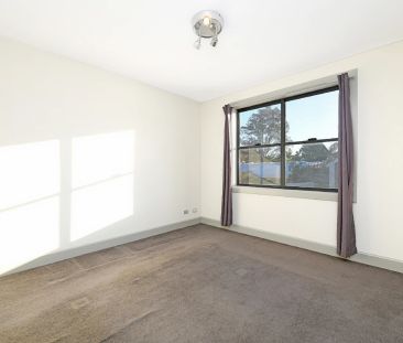 2 Storey Architecturally Designed Residence - Photo 3