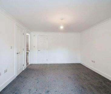 2 bedroom maisonette to rent - Photo 3