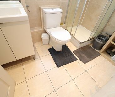 Room in a Shared Flat, Caravel Close, E14 - Photo 3