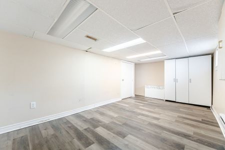 For Lease - 16 Royal Avenue, Hamilton, Ontario - Photo 4