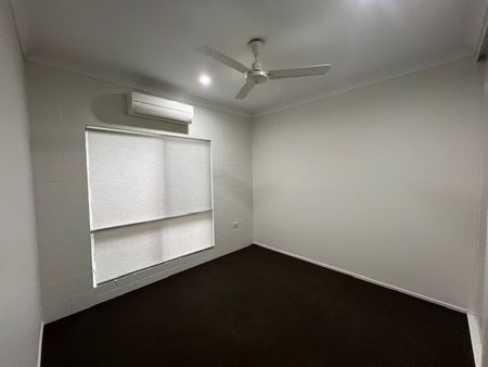 SPACIOUS FAMILY HOME IN SOUGHT AFTER BENTLEY PARK! - Photo 3