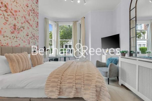 Studio to rent - Photo 1