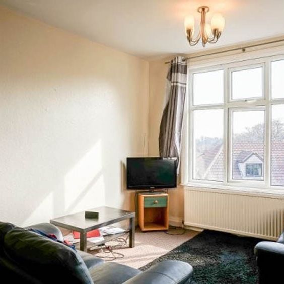 Flat 6 Headingley House, Leeds, LS6 3HD - Photo 1