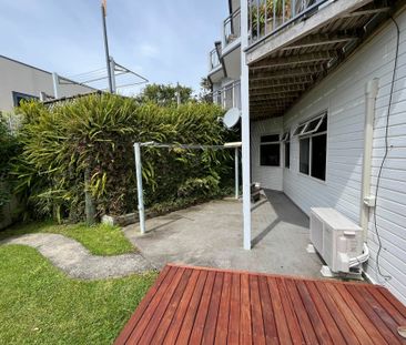 Easy Care Living! - Photo 5