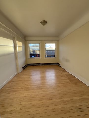 341 Elgin Street - B - Photo 3