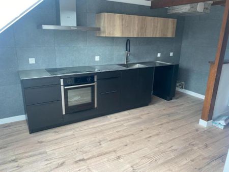 Allennes les marais, T2 bis en duplex au 2eme étage, 1 chambre + grande mezzanine, 580€ et 35€ - Photo 3
