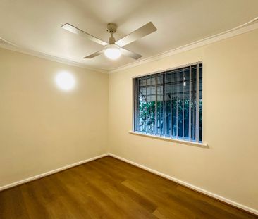 Charming 3-Bedroom Home in Quiet Kenwick Location - Photo 2