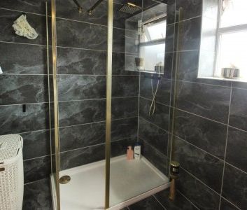 3 bedroom House To Rent Total Size: 1011 SQ FT - Photo 3