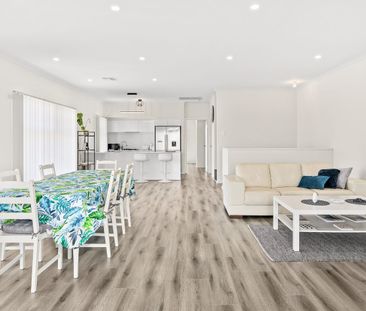 Spacious & Modern Retreat With Stunning Ocean Views (3-8 month leas... - Photo 1