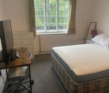 Room in a Shared Flat, Denison Close, N2 - Photo 2