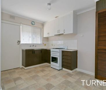 Conveniently located 2 bedroom home unit with white goods included - Photo 4