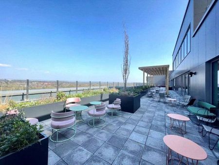 Rent at the iconic Thames Quarter; this third floor, two bedroom apartment is situated in this modern rental community with superb on site residents facilities. - Photo 5