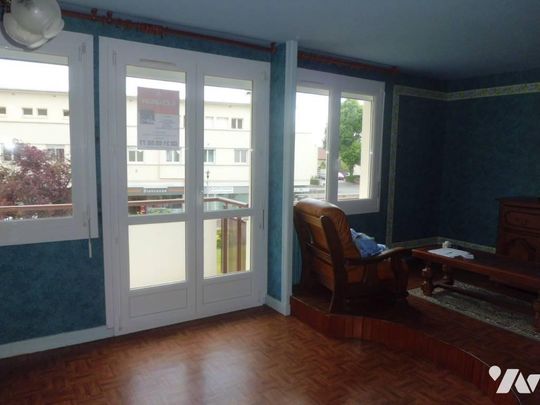 F3 RUE AUGUSTE LECHESNE - Photo 1