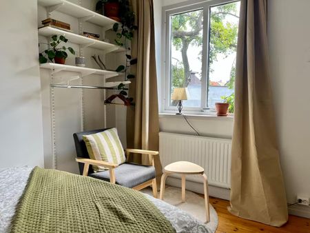 Trädgårdshus i bakgården nära till havet - lämpligt för par - Photo 2