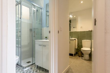 Spacious and bright room with a private terrace in Tetuán - Photo 2