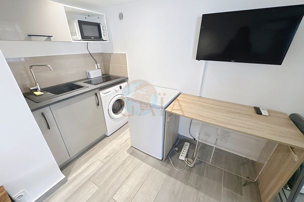 CANNES PALM BEACH BEAU STUDIO A LOUER EN MEUBLE EXCELLENT ET - Photo 1