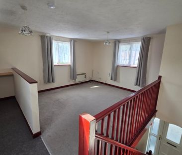 1 bed Semi-Detached - To Let - Photo 6
