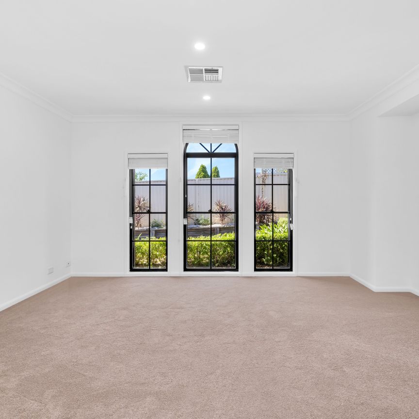 3 Redden Drive, Kellyville NSW 2155 - House For Rent | Domain - Photo 1